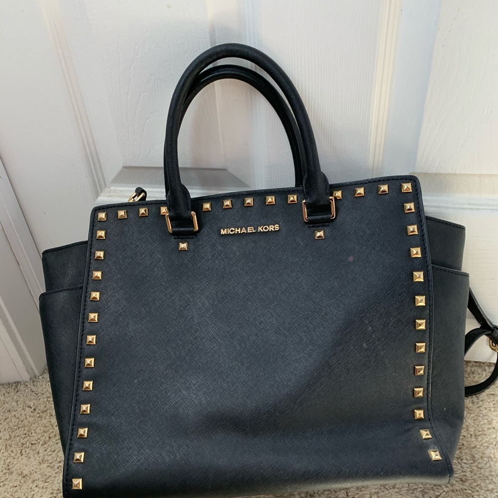 Michaels Kors Stud Bag